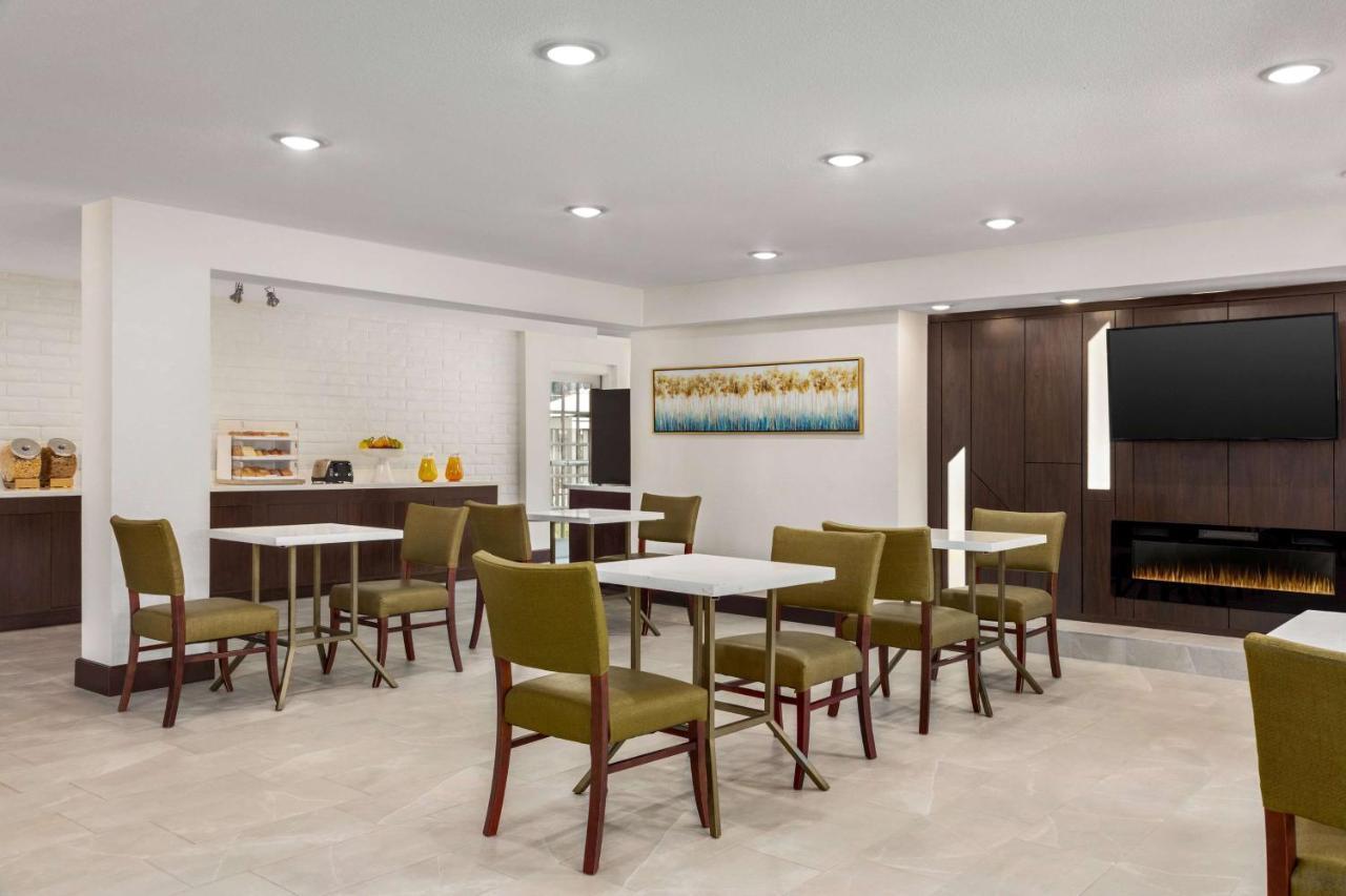 La Quinta By Wyndham Hotel 3*