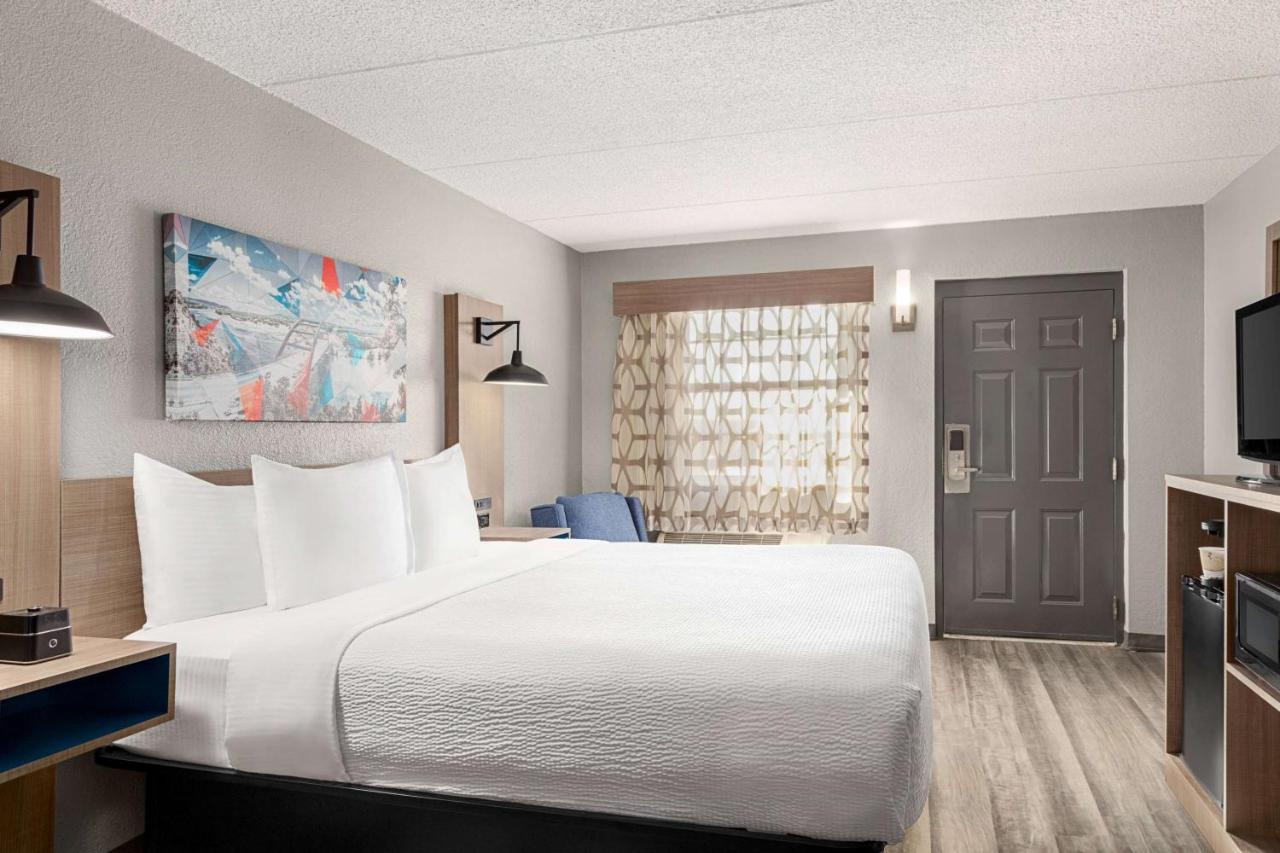 Hotel La Quinta By Wyndham 3*